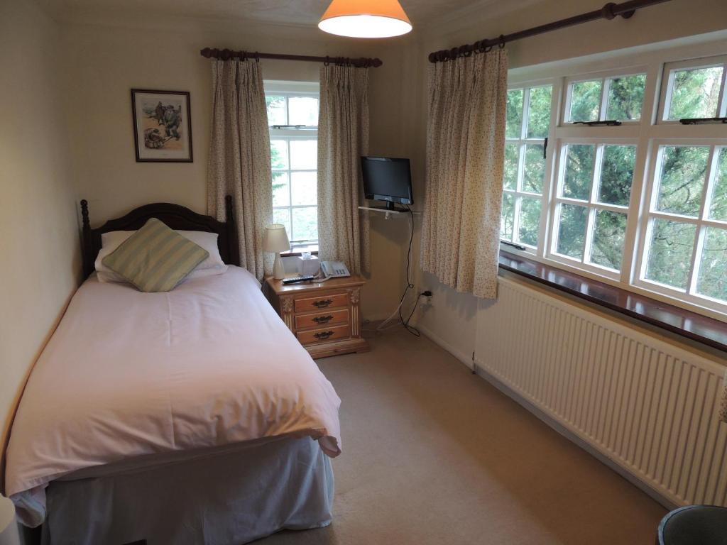 Mannings Heath Hotel Horsham Room photo