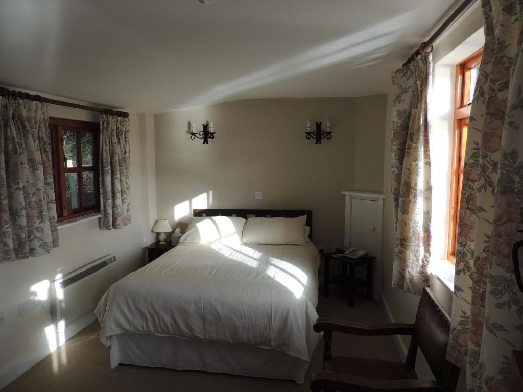 Mannings Heath Hotel Horsham Room photo